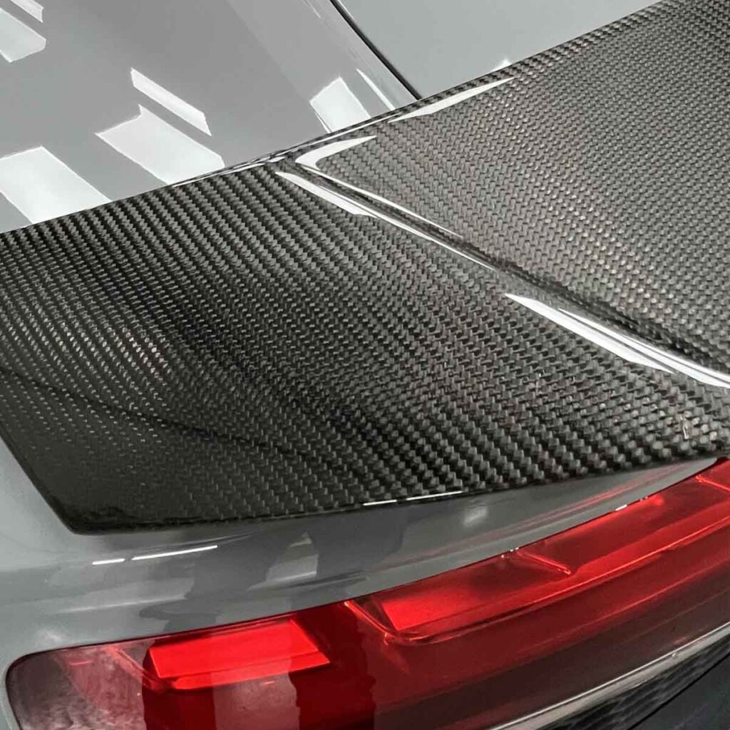 Audi R8 carbonfiber carwrap 